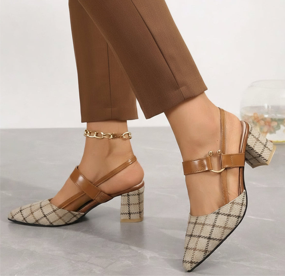 Slingback Eterna — O segredo das mulheres elegantes.