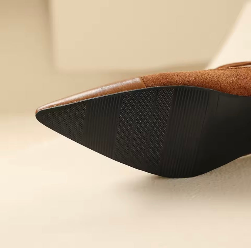 Scarpin Savoy em couro - Elegância Clássica com Conforto